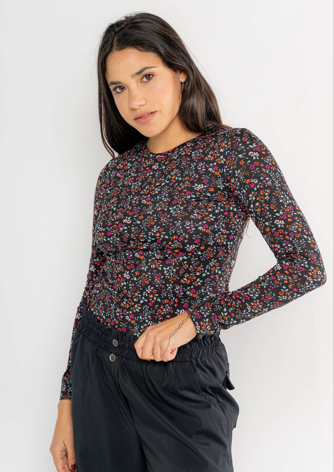 REMERA TÉRMICA MUST / ESTAMPADA FLORES
