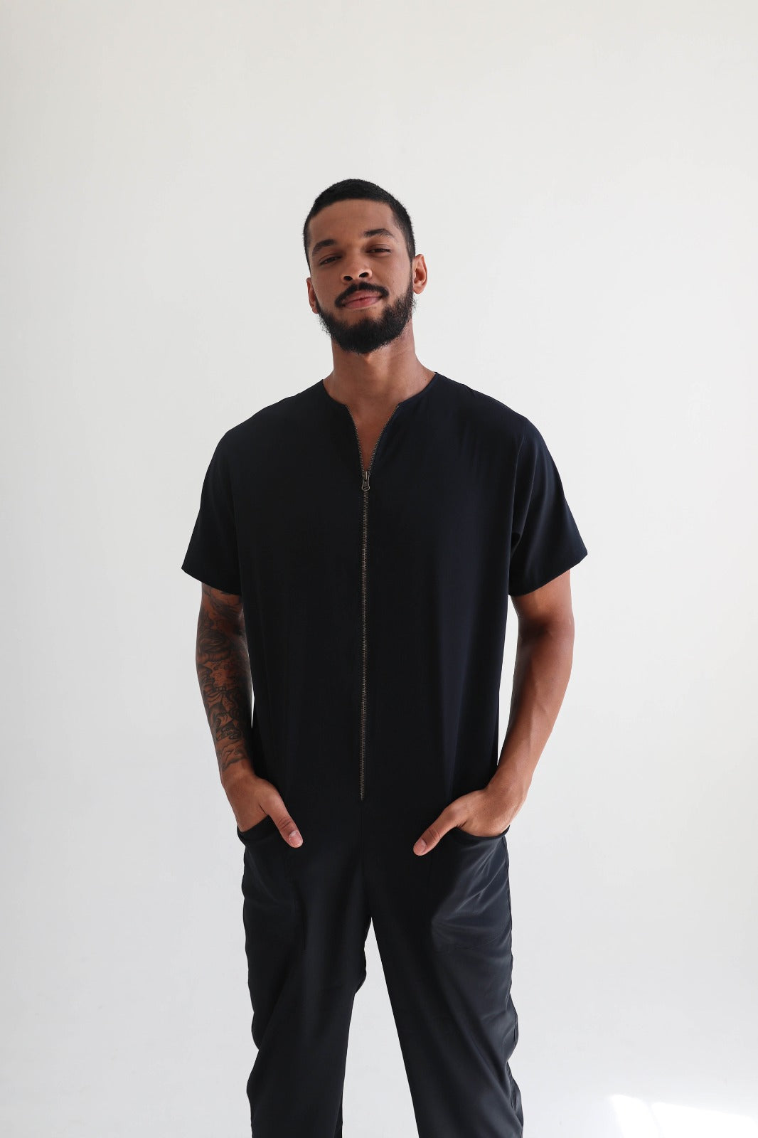 MONO DIONISIO / NEGRO