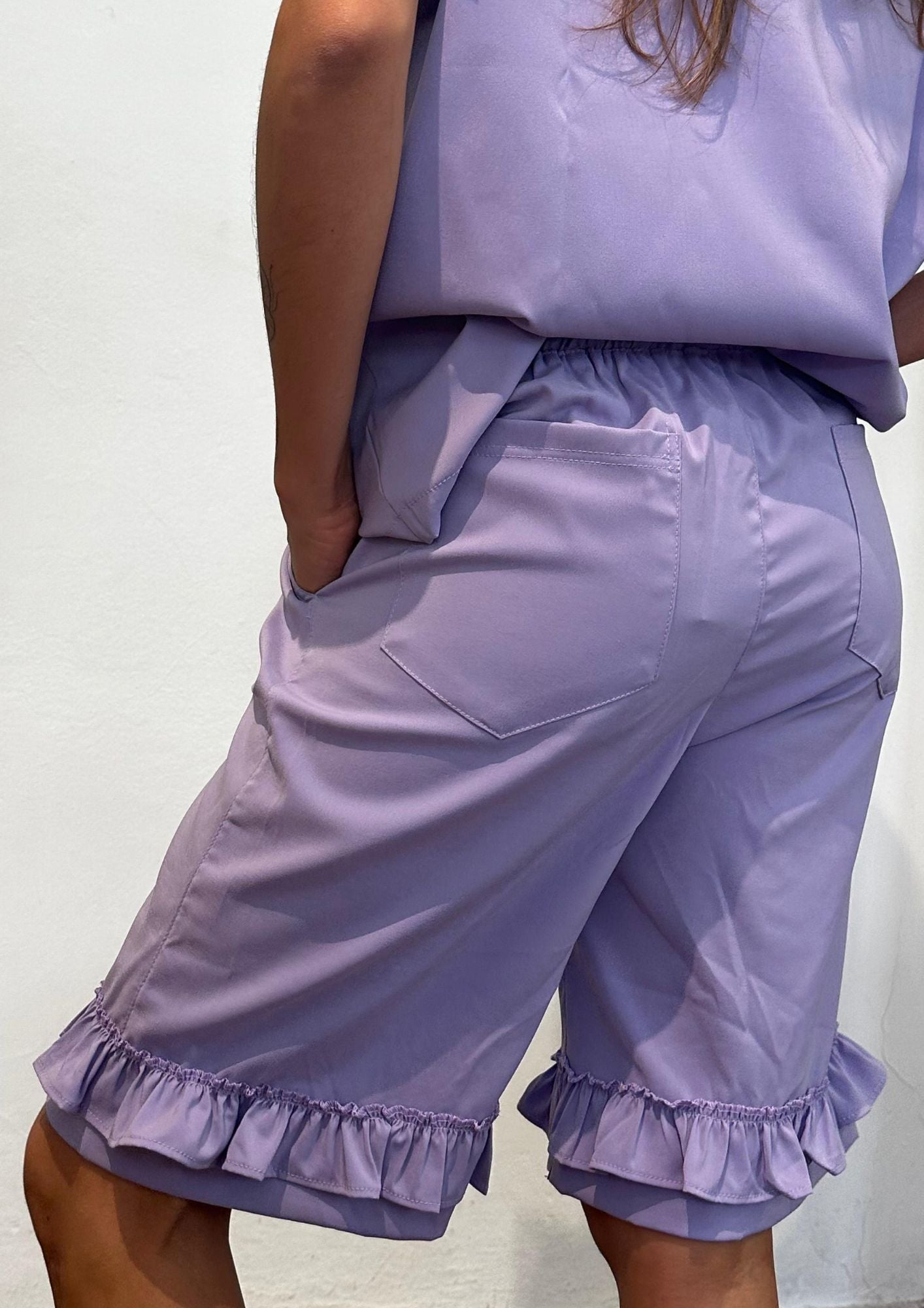 Bermuda Bernarda / Lila