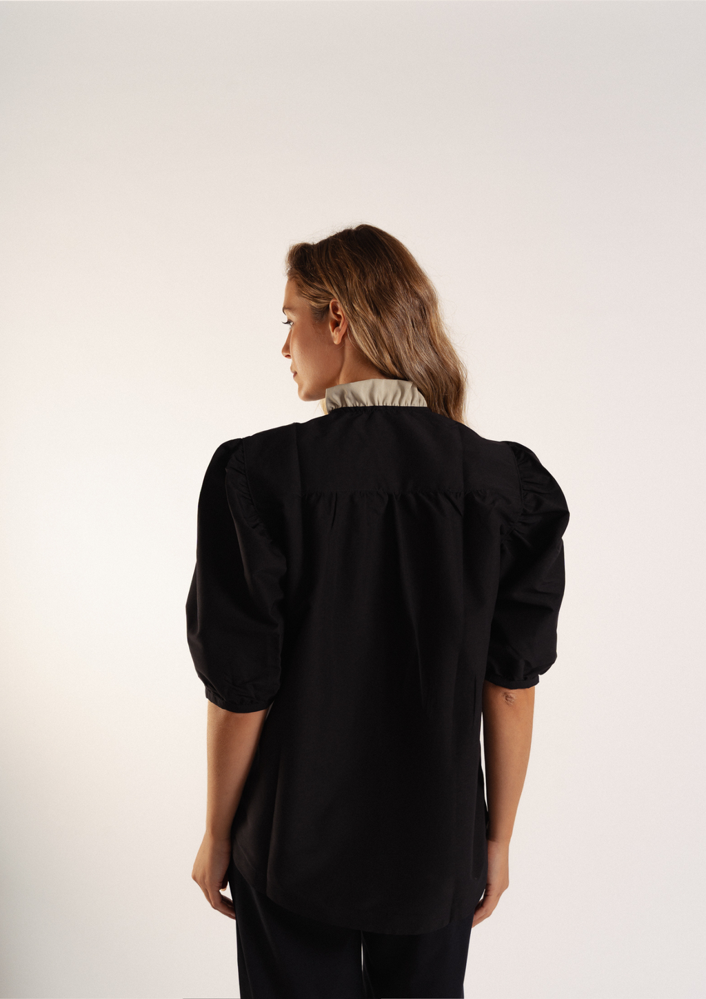 Casaca Vera / Negro y Beige