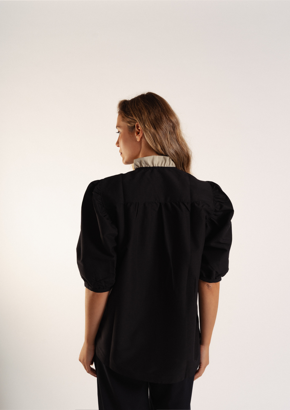 Casaca Vera / Negro y Beige