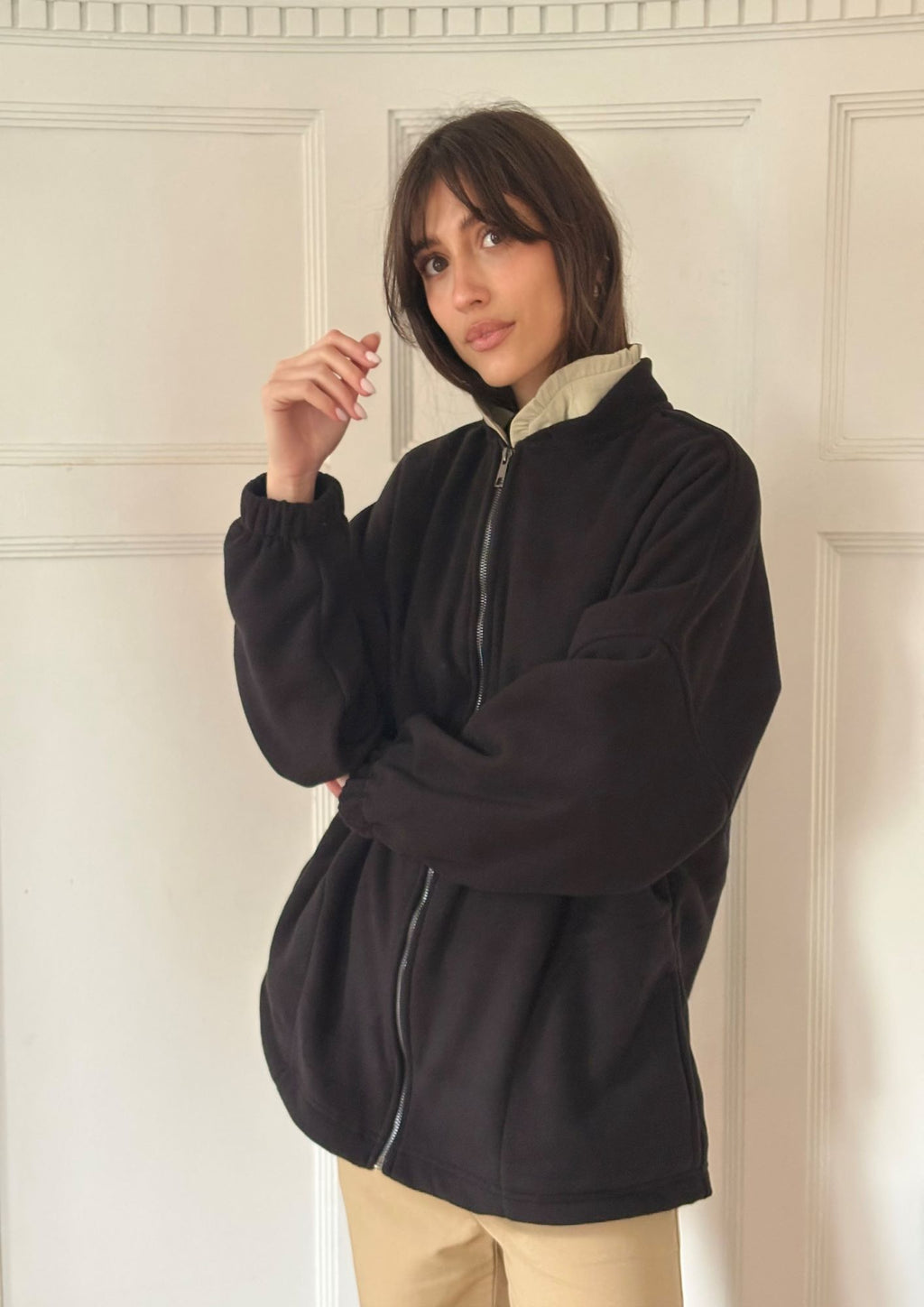 Abrigo Amara /Negro cuello con volado desmontable