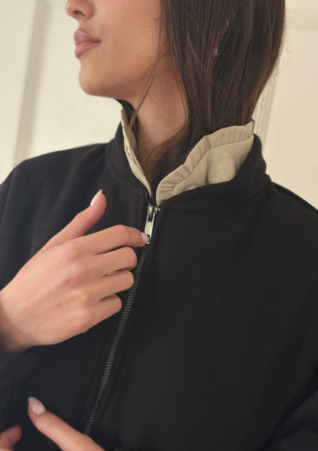 Abrigo Amara /Negro cuello con volado desmontable